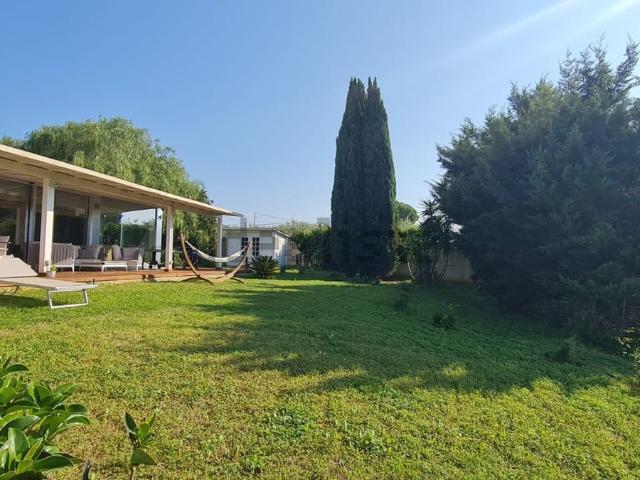 Case e ville in vendita di 180 m² in Strada Statale 115 Dir