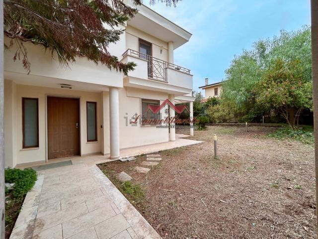 Case e ville in vendita di 180 m² in Strada Statale Bari Taranto