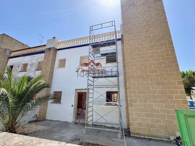 Case e ville in vendita di 180 m² in Strada Statale Bari Taranto