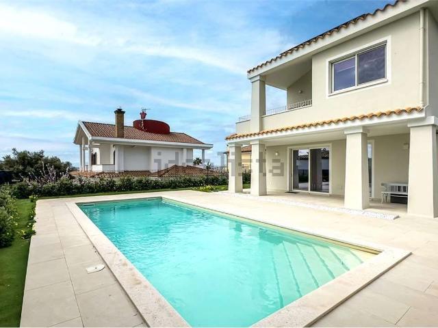 Case e ville in vendita di 181 m² in Via Biora