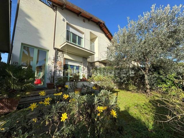 Case e ville in vendita di 181 m² in Via del Secco