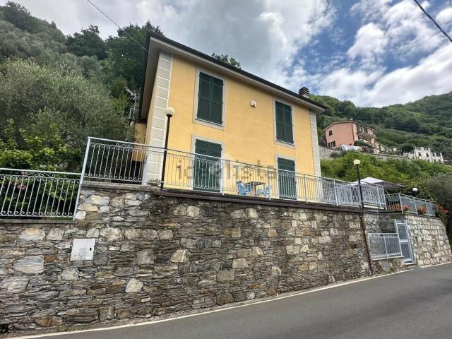 Case e ville in vendita di 181 m² in Località Bernassa, 6