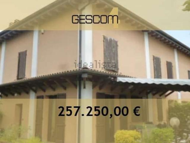 Case e ville in vendita di 182 m² in Via Casadio