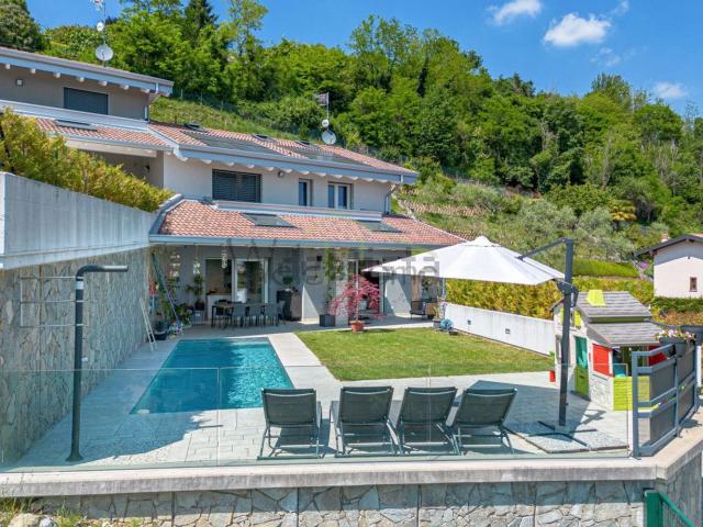 Case e ville in vendita di 172 m² in Via alla Cava Alta