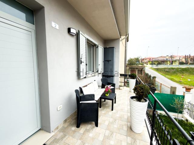 Case e ville in vendita di 182 m² in Via Gorizia, 2