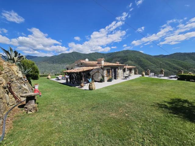 Case e ville in vendita di 182 m² in Strada Provinciale Sud