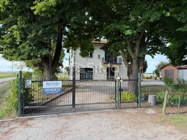Case e ville in vendita di 183 m² in Via Alpa, 25