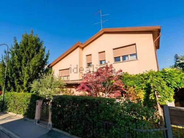 Case e ville in vendita di 183 m² in Via del Rovere, 11