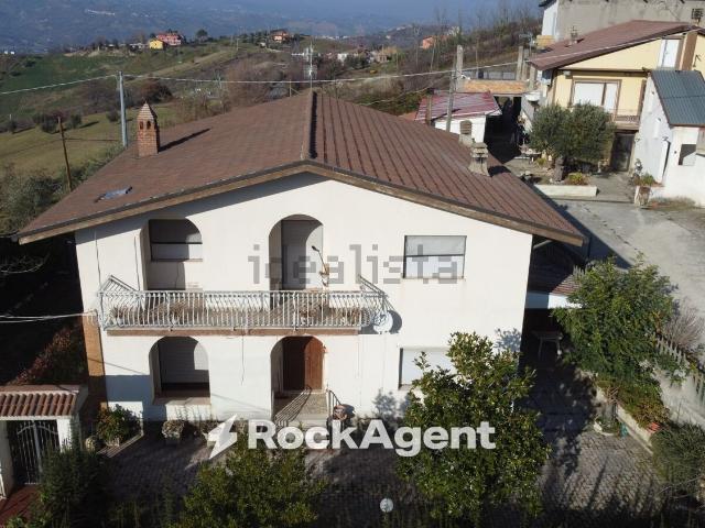Case e ville in vendita di 183 m² in Contrada Feudo da Sole, 23