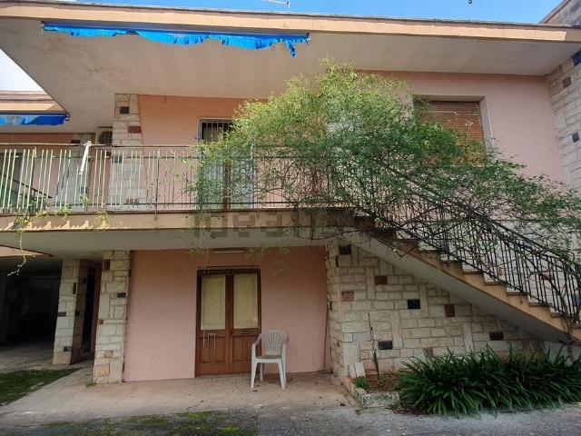 Case e ville in vendita di 183 m² in Strada Santa Maria al Bagno, 93