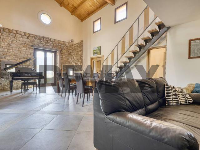 Case e ville in vendita di 183 m² in Strada Provinciale 135 Vetta