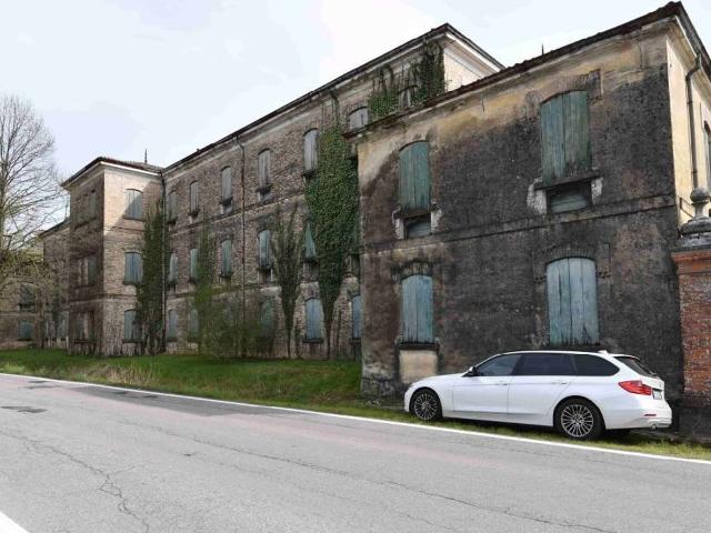Case e ville in vendita di 1841 m² in Via Cavour