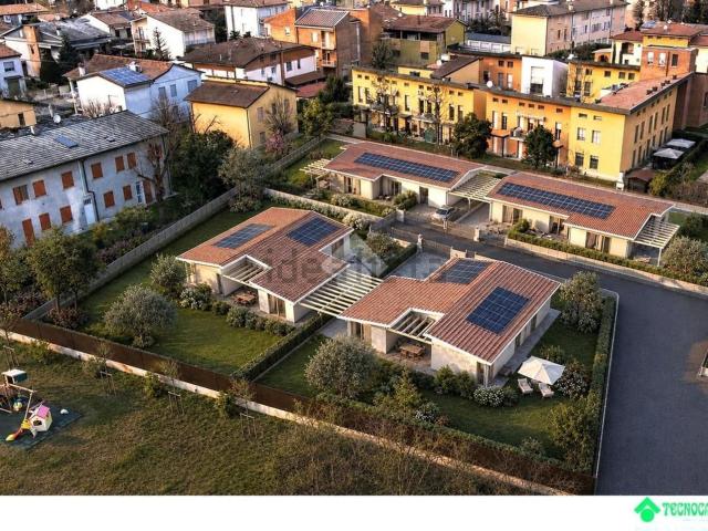 Case e ville in vendita di 184 m² in Via Mascarino