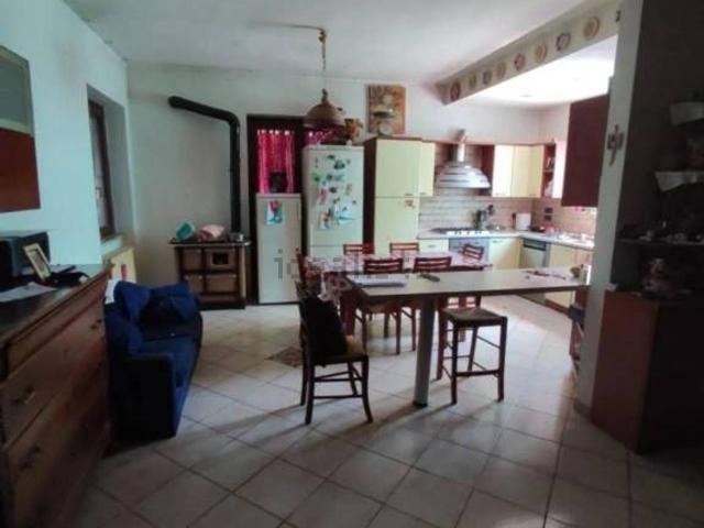 Case e ville in vendita di 184 m² in Via Teofilo Patini