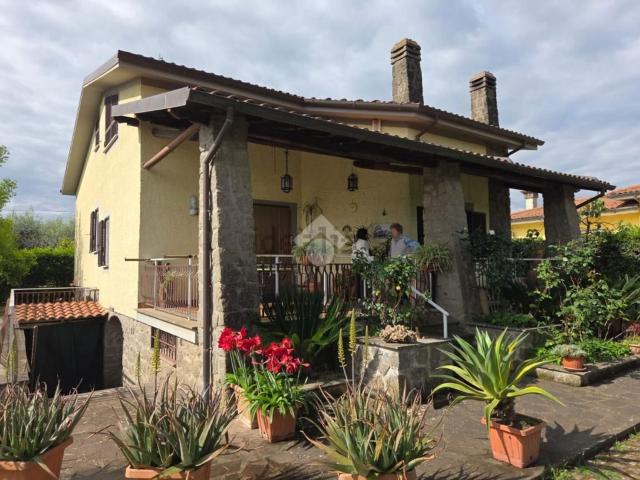 Case e ville in vendita di 185 m²