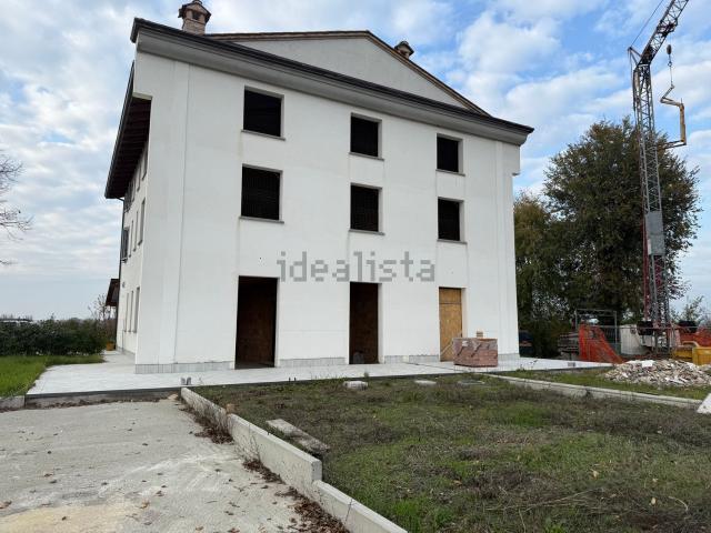 Case e ville in vendita di 185 m²