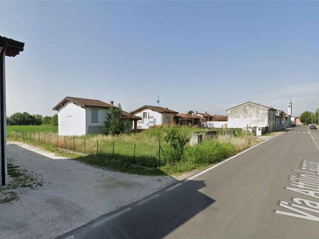 Case e ville in vendita di 185 m² in Via Attilio Lazzari