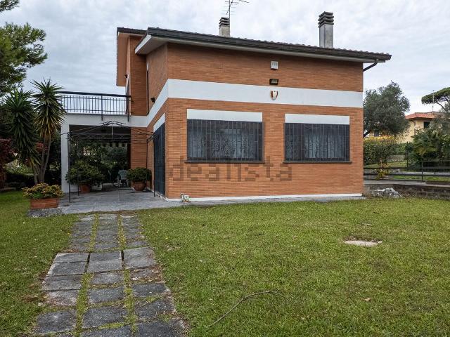 Case e ville in vendita di 185 m² in Via degli Allori e Lauri