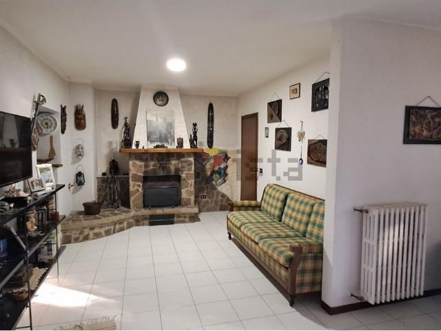 Case e ville in vendita di 185 m² in Via della concarella, 21