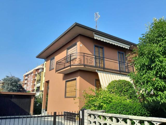 Case e ville in vendita di 185 m² in Via San Biagio, 13
