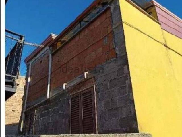 Case e ville in vendita di 185 m² in Via Siris, 12