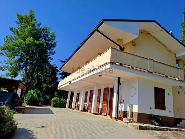 Case e ville in vendita di 186 m²