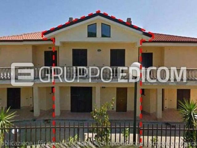 Case e ville in vendita di 186 m² in Via Assunta