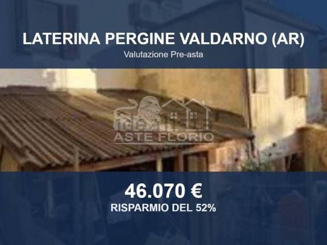 Case e ville in vendita di 186 m² in Via Nazionale, 110