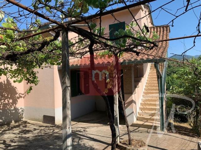 Case e ville in vendita di 187 m² in Via Casal di Mondo