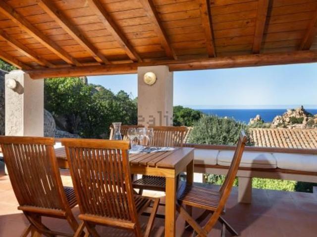 Case e ville in vendita di 187 m² in Via la Serrera