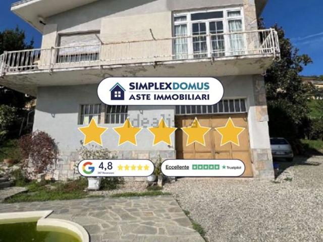 Case e ville in vendita di 188 m² in Via Fulvio Mazzucco