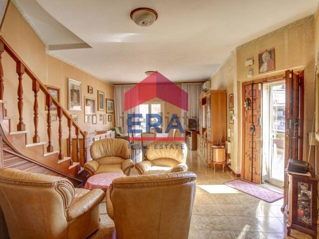 Case e ville in vendita di 189 m² in Via del Fosso di Tor Pagnotta, 109