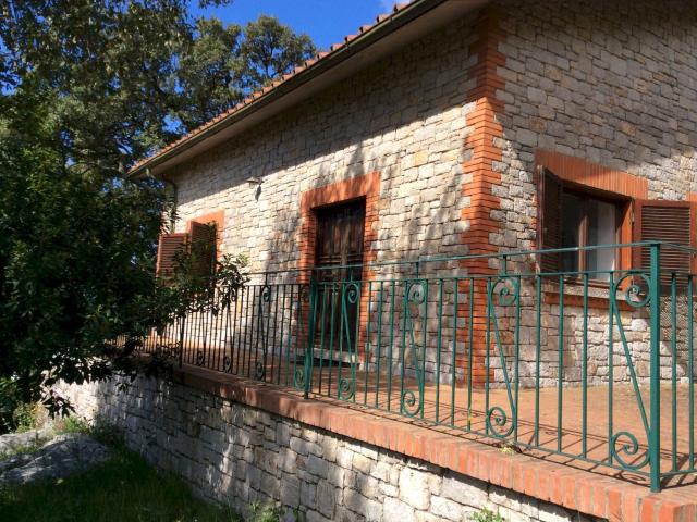 Case e ville in vendita di 189 m² in Strada della Ciana, 3