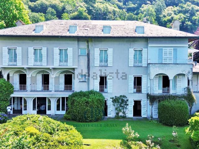 Case e ville in vendita di 1900 m² in Piazza Filippo Maria Beltrami