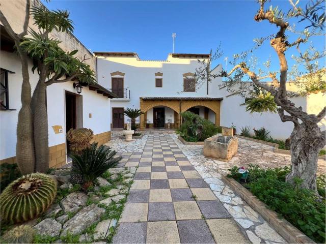 Case e ville in vendita di 190 m²