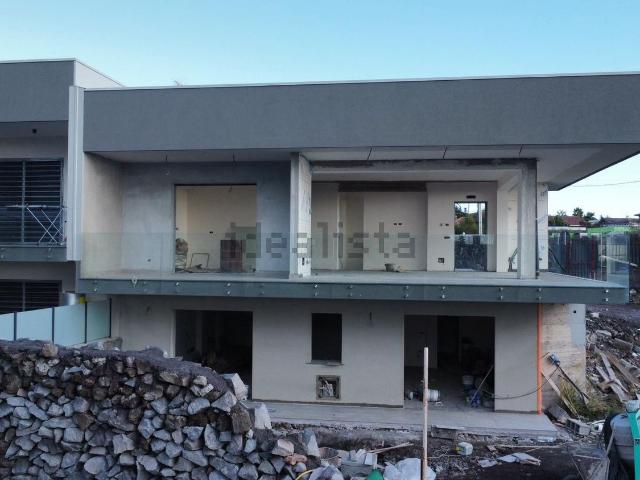 Case e ville in vendita di 190 m²
