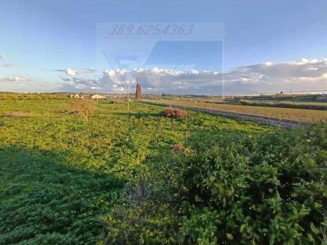 Case e ville in vendita di 190 m² in Traversa Case Bianche