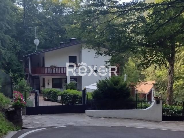 Case e ville in vendita di 190 m² in Via degli Dei