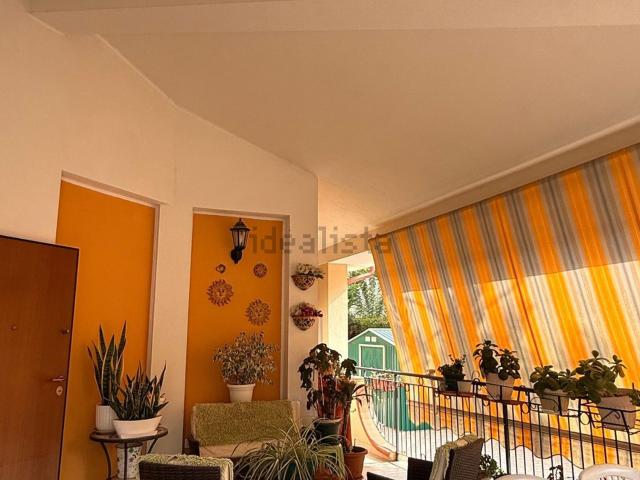 Case e ville in vendita di 190 m² in Via dei Gelsomini