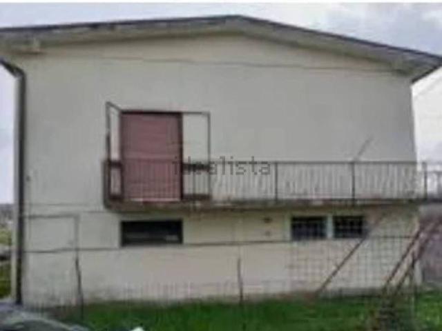 Case e ville in vendita di 190 m² in Via dell&apos Isola, 20