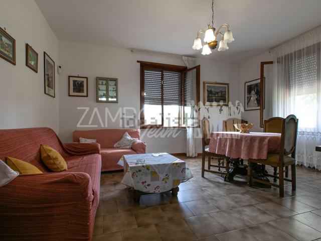 Case e ville in vendita di 190 m² in Via della Cacciuta