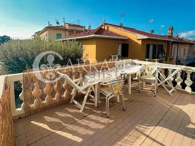Case e ville in vendita di 190 m² in Via Dionisio Corsini
