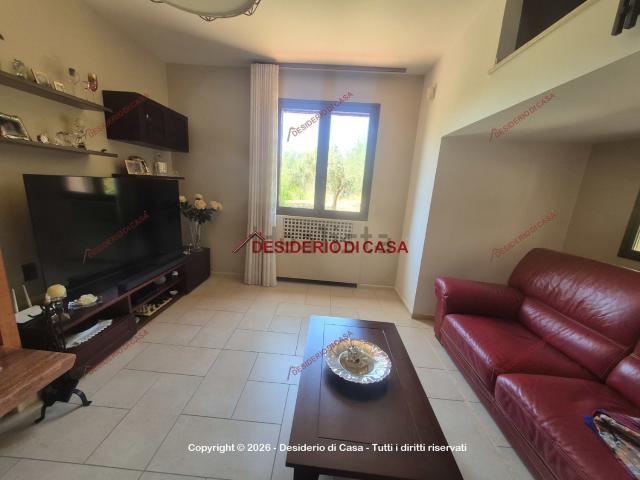 Case e ville in vendita di 190 m² in Via Nocera Inferiore, 10