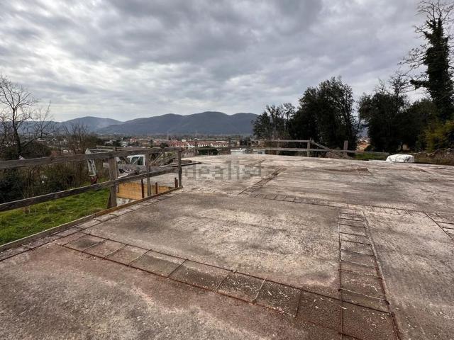 Case e ville in vendita di 190 m² in Via Nave, 14