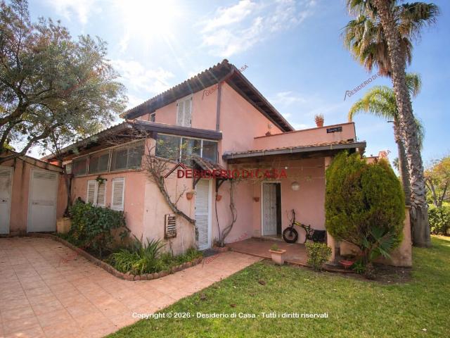 Case e ville in vendita di 190 m² in Via Prestipaolo