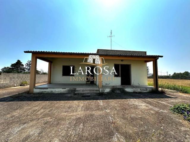 Case e ville in vendita di 190 m² in Via Primo Levi, 40