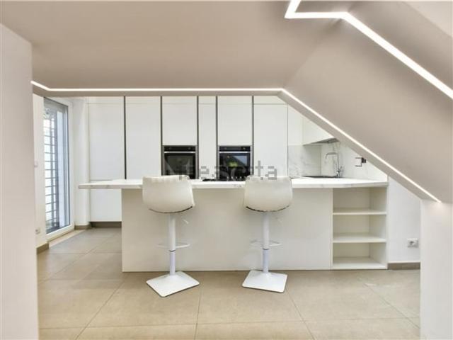 Case e ville in vendita di 190 m² in Via Rivoli