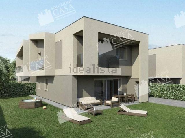 Case e ville in vendita di 190 m² in Via T. Noce