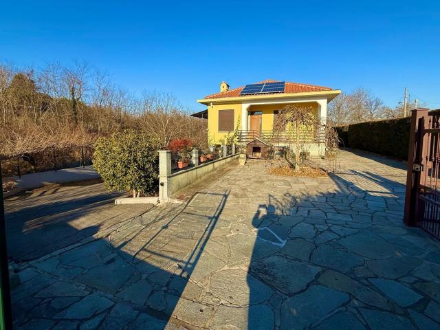 Case e ville in vendita di 190 m² in Via Umberto I, 47