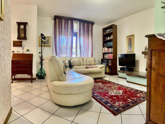 Case e ville in vendita di 190 m² in Via Verna
